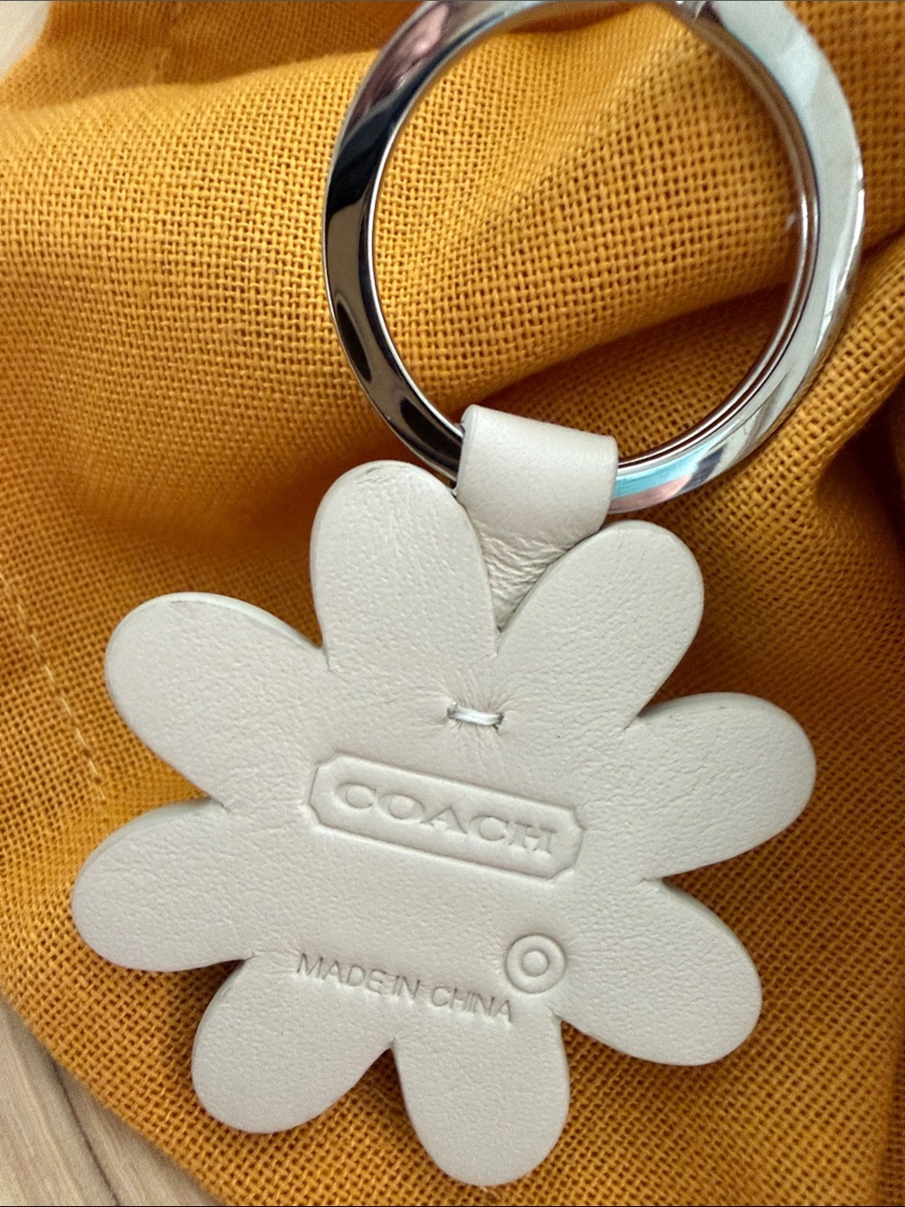Coach Cream Leather Daisy Keyring with Silver Hardware - Picture 5 of 7
